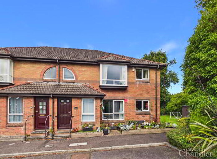 2 Bedroom Apartments For Sale In Drumkeen Manor, Belfast, BT8