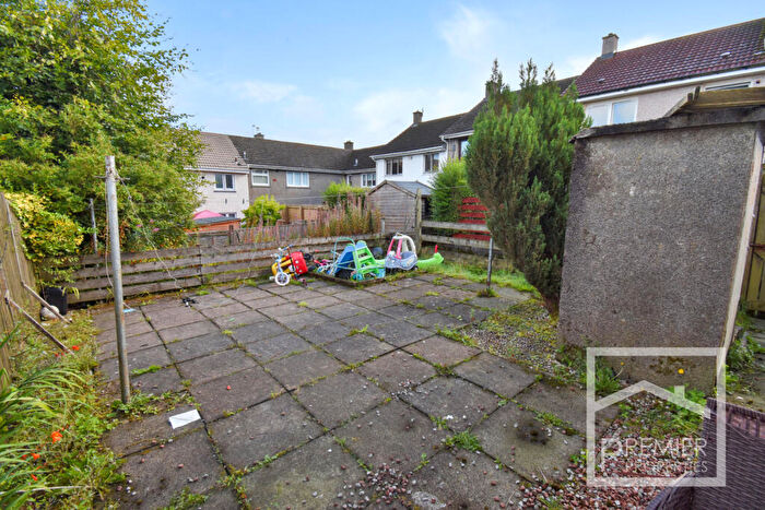 3 Bedroom End Of Terrace House For Sale In Chalmers Drive, East Kilbride, G75