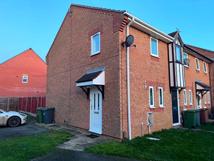 2 Bedroom End Of Terrace House To Rent In Albany Walk, Peterborough, PE2