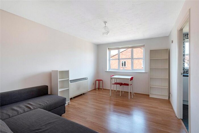 1 Bedroom Apartment To Rent In Stunell House, John Williams Close, London, SE14