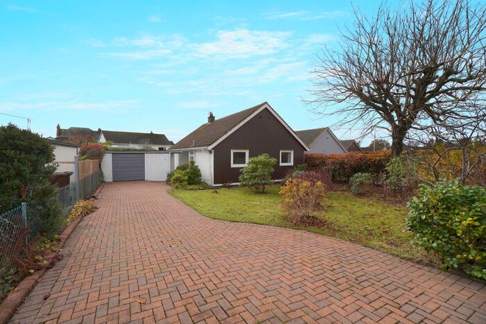 3 Bedroom Bungalow To Rent In Montrose Way, Drymen, Glasgow, G63