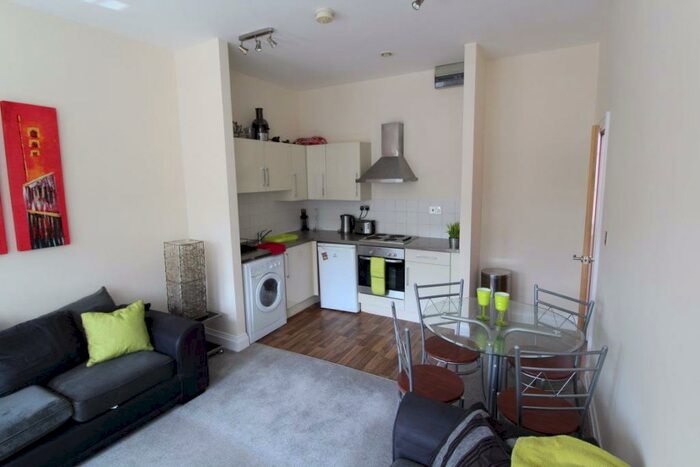 2 Bedroom Flat To Rent In St Marys Road - - Am To Pm Viewings, S2