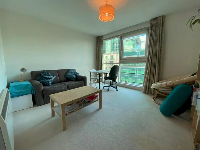 1 Bedroom Flat To Rent In Wandsworth Road, London, SW8