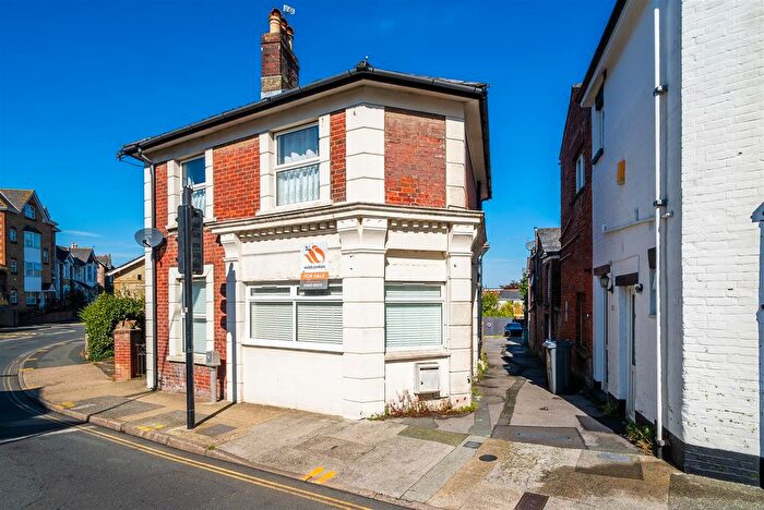 2 Bedroom Flat For Sale In Investment Opportunity - Victoria Avenue, Shanklin, PO37