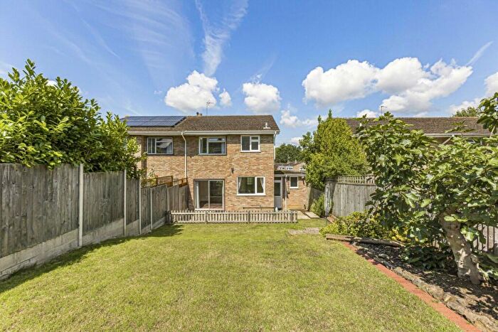 2 Bedroom Semi Detached House To Rent In Leafield Road, Oxford, OX4