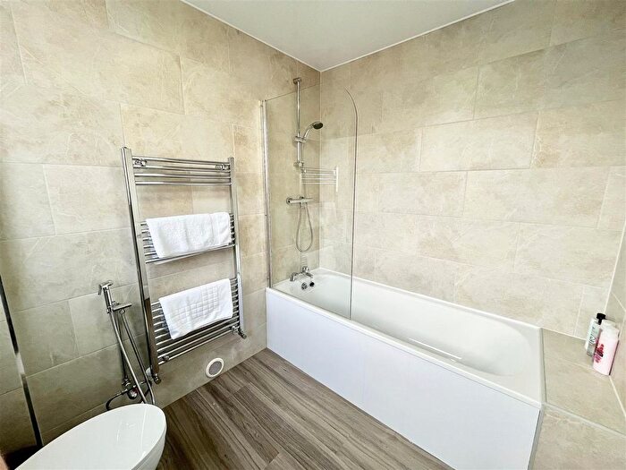 3 Bedroom Flat To Rent In Station Lane, Birtley, Chester Le Street, DH3