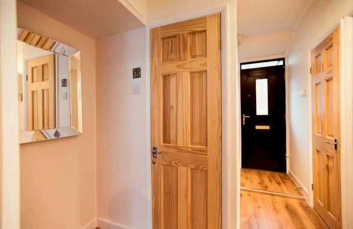 1 Bedroom Flat To Rent In Homerton Road, Homerton, London, E9