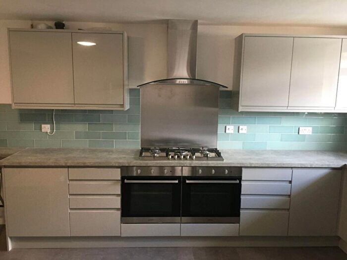 5 Bedroom Semi Detached House To Rent In Langwood Close, Coventry, CV4