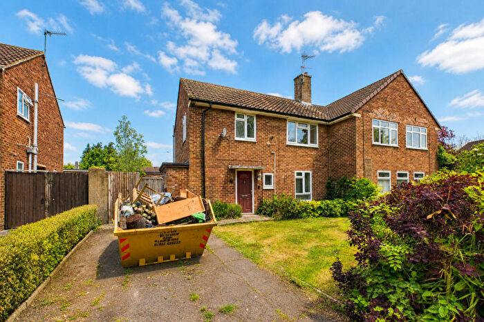 2 Bedroom Semi-Detached House For Sale In Homefield Road, Hemel Hempstead, HP2