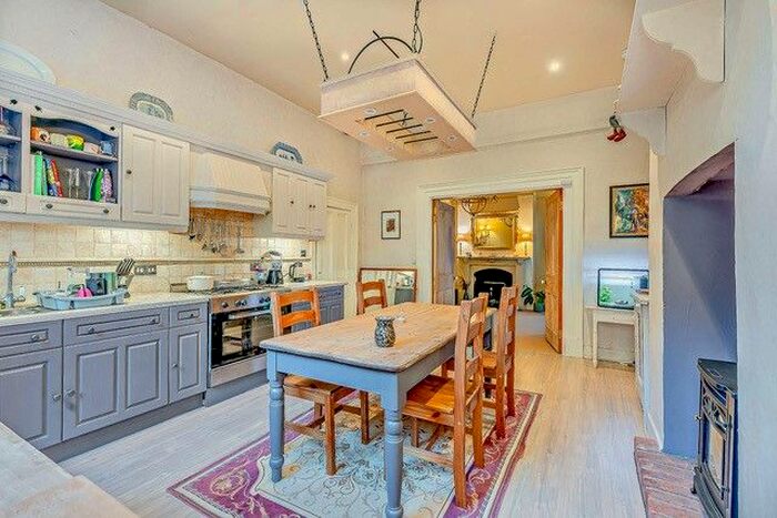 2 Bedroom Flat To Rent In Liverpool Road, Upton, Chester, CH2