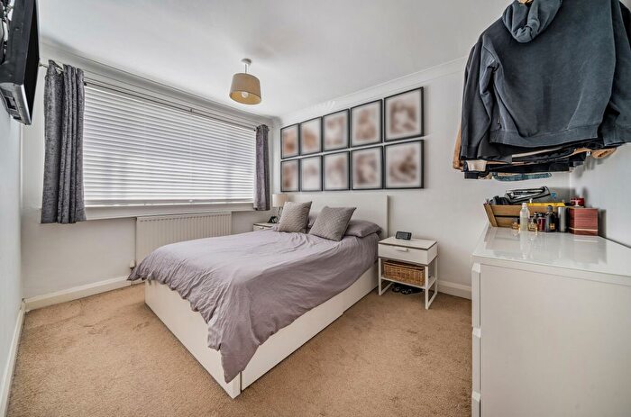 3 Bedroom End Of Terrace House For Sale In Heather Gardens, Fareham, Hampshire, PO15