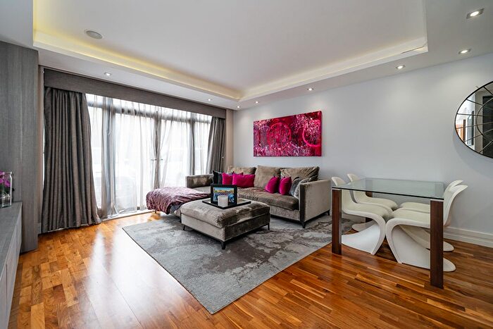 2 Bedroom Flat For Sale In Madoc Close, London, NW2