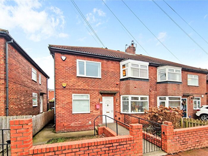 2 Bedroom Flat For Sale In Silver Lonnen, Newcastle Upon Tyne, Tyne And Wear, NE5