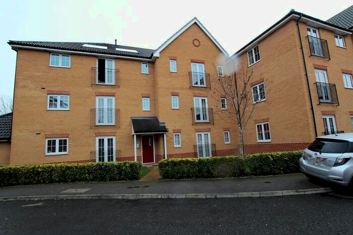 1 Bedroom Flat To Rent In Lilly House, Dagenham, Essex, RM10