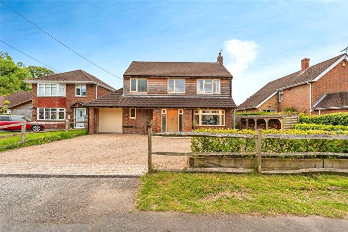 4 Bedroom Detached House For Sale In Dene Road, Ashurst, Southampton, Hampshire, SO40