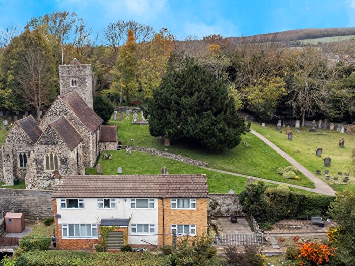 4 Bedroom Detached House For Sale In Rochester Road, Cuxton, Rochester, ME2