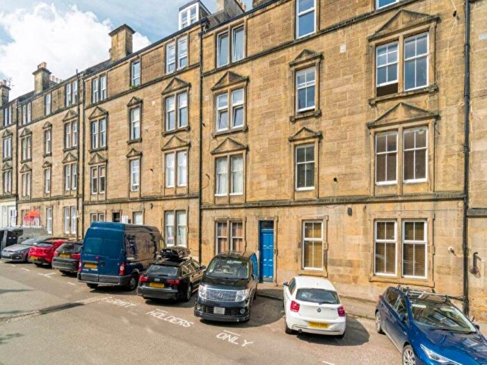 1 Bedroom Flat To Rent In Dean Park Street, Stockbridge, Edinburgh, EH4