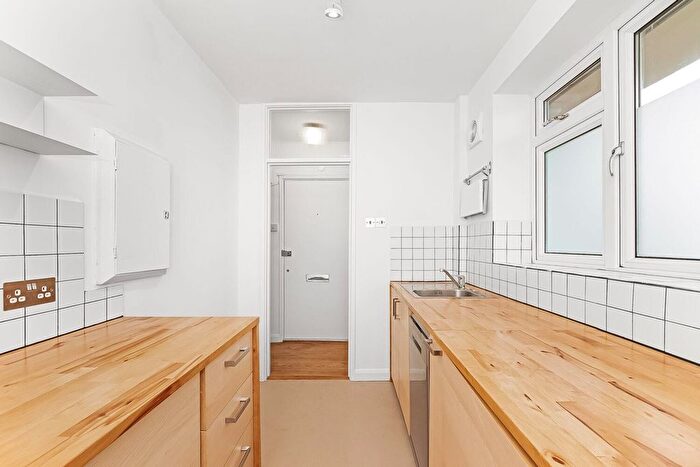 1 Bedroom Flat To Rent In Westwood Hill, London, SE26