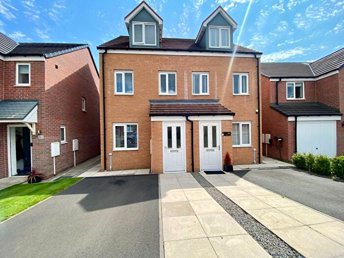 3 Bedroom Semi-Detached House For Sale In Whitethroat Close, Hetton-Le-Hole, Houghton Le Spring, DH5