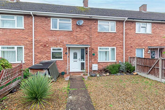 3 Bedroom Terraced House For Sale In Duke Of Edinburgh Way, Malvern, WR14