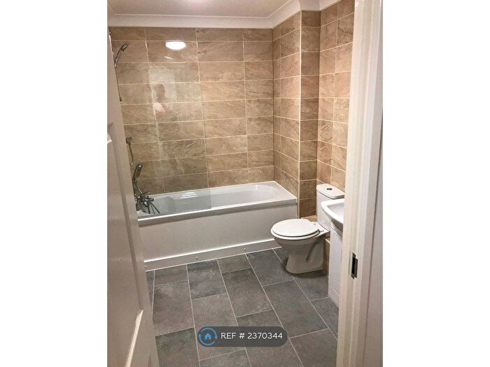 1 Bedroom Flat To Rent In Victoria House, Colchester, CO1