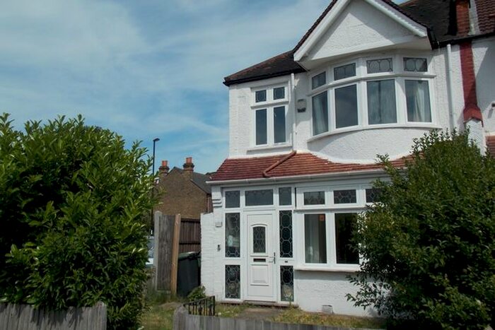 3 Bedroom End Of Terrace House To Rent In Colfe Road, London SE23