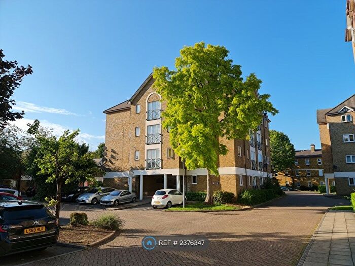 1 Bedroom Flat To Rent In Highbridge Court, London, SE14