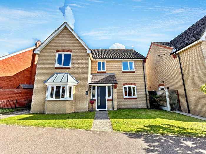 4 Bedroom Detached House For Sale In Jenner Road, Gorleston, NR31