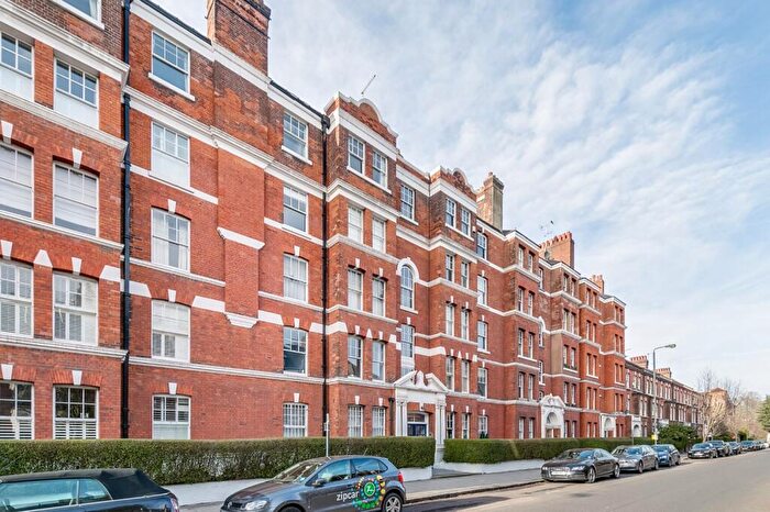 2 Bedroom Flat For Sale In Cambridge Mansions, Cambridge Road, SW11