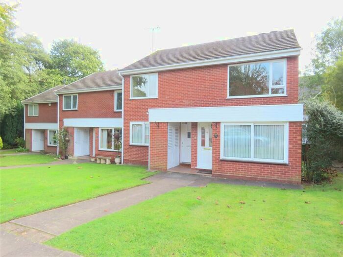 2 Bedroom Maisonette To Rent In Grangewood Court, Woodshires Road, Solihull, West Midlands, B92