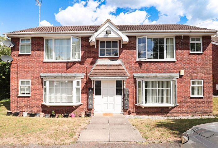 1 Bedroom Flat To Rent In Fieldway Rise, Leeds, West Yorkshire, LS13