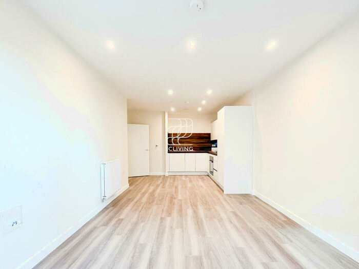 1 Bedroom Flat To Rent In Tansy House, Forest Road, London, E17