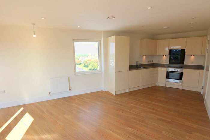 1 Bedroom Apartment To Rent In Felixstowe Road, SE2