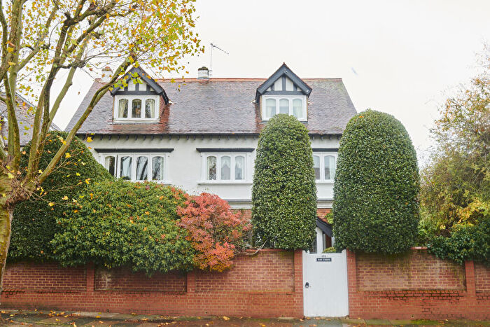 5 Bedroom Detached House For Sale In East Sheen Avenue, East Sheen, London, SW14