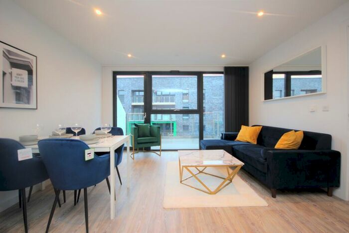 2 Bedroom Apartment To Rent In Potato Wharf Manchester, M3