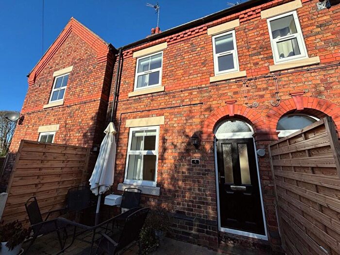 3 Bedroom Terraced House To Rent In Railway Terrace, Milford, ST17