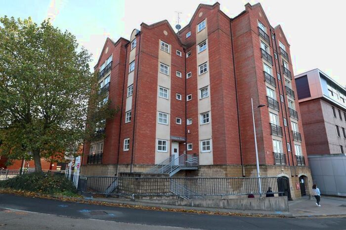 2 Bedroom Flat To Rent In Brayford Wharf East, Lincoln, LN5