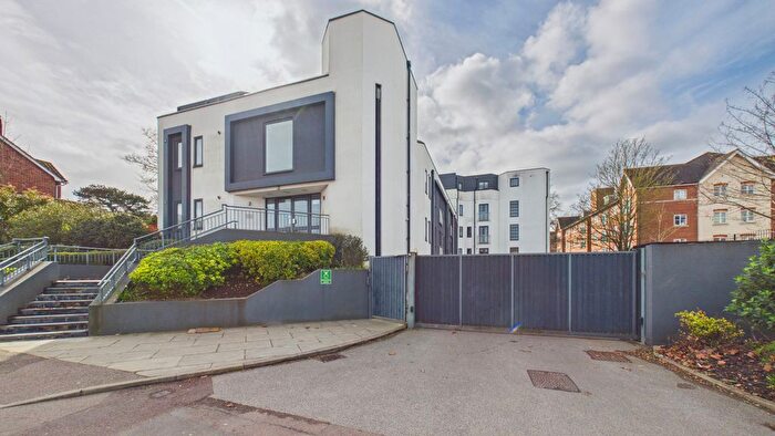 1 Bedroom Flat For Sale In Flat, Walton Street, Aylesbury, Buckinghamshire, HP21