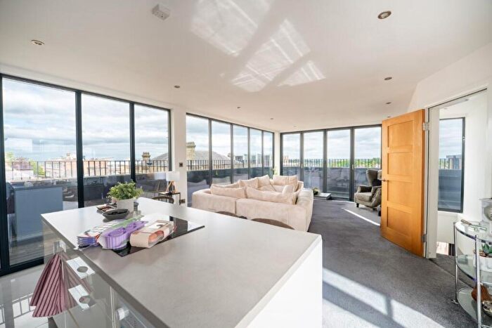 2 Bedroom Apartment For Sale In Apt, Regent Street, Barnsley, S70