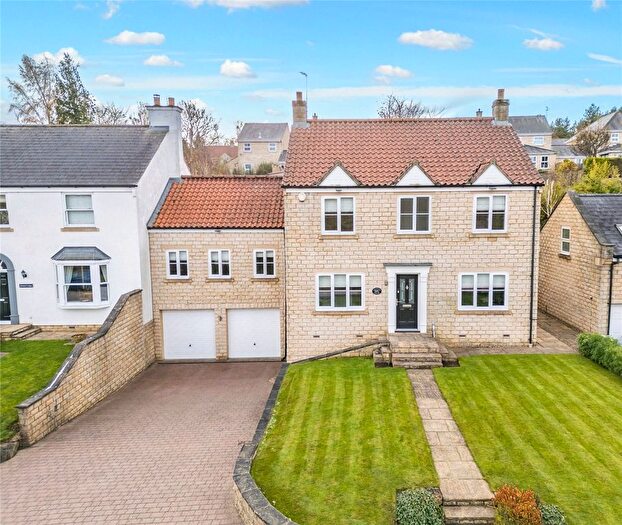 4 Bedroom Link Detached House For Sale In Chestnut House, Cattle Lane, Aberford, Leeds, West Yorkshire, LS25