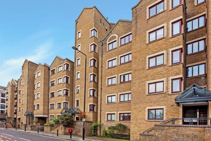 2 Bedroom Apartment To Rent In Towerside, Wapping High Street, Wapping, E1W