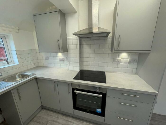 3 Bedroom House To Rent In Albany Street, Ilkeston, DE7