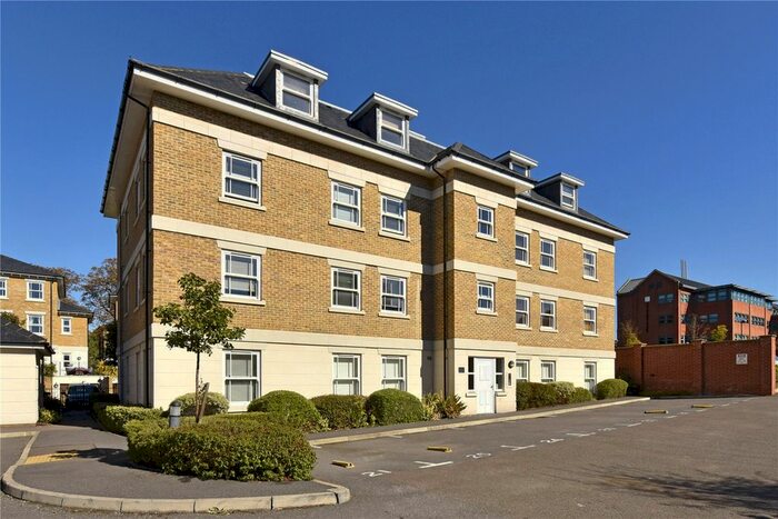 2 Bedroom Flat To Rent In Trinity Court, Hawtrey Road, Windsor, Berkshire, SL4
