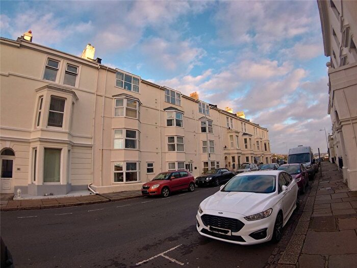 1 Bedroom Flat For Sale In Grand Parade, Plymouth, Devon, PL1
