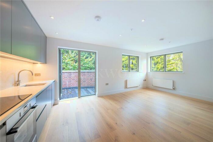 1 Bedroom Apartment To Rent In Etrona Mews, London, NW2