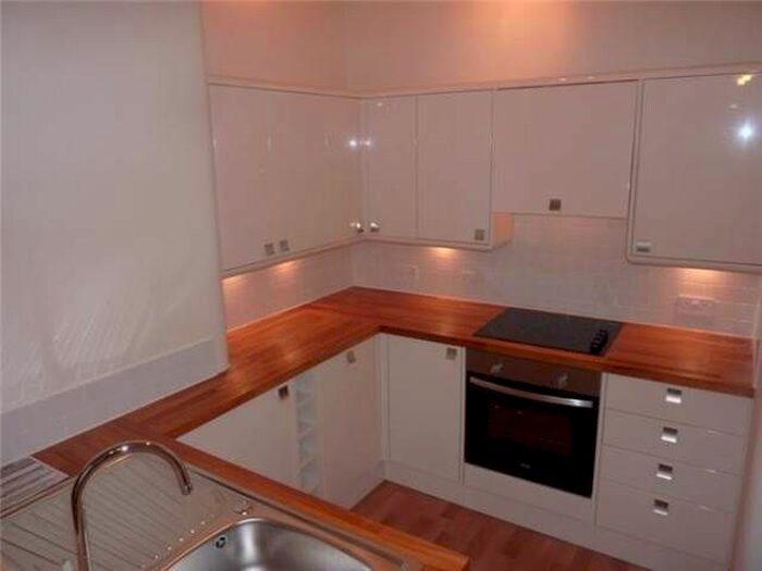 1 Bedroom Flat To Rent In Mcdonald Road, Edinburgh, EH7
