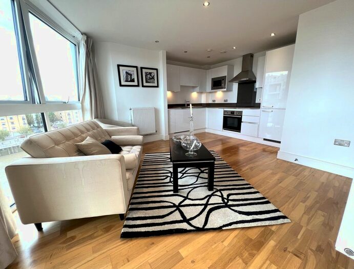 1 Bedroom Flat To Rent In Dowells Street, Greenwich, SE10