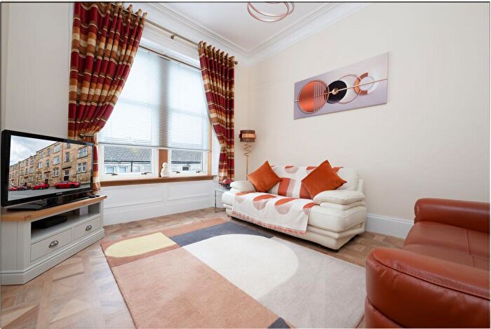 1 Bedroom Flat For Sale In Dempster Street, Greenock, PA15