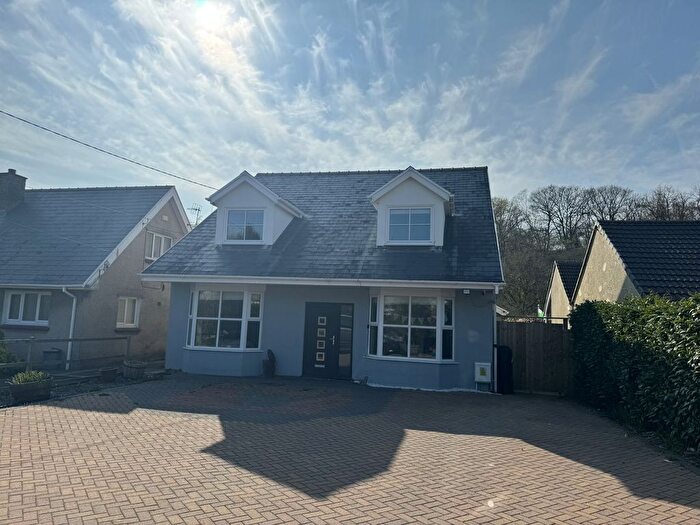 5 Bedroom Detached Bungalow For Sale In Caerbont, Abercrave, Ystradgynlais., SA9