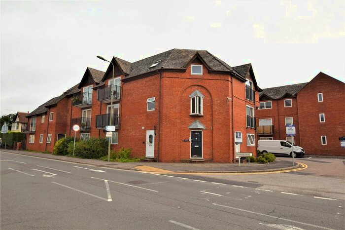 1 Bedroom Flat To Rent In Westholm Court, Bicester, Oxfordshire, OX26